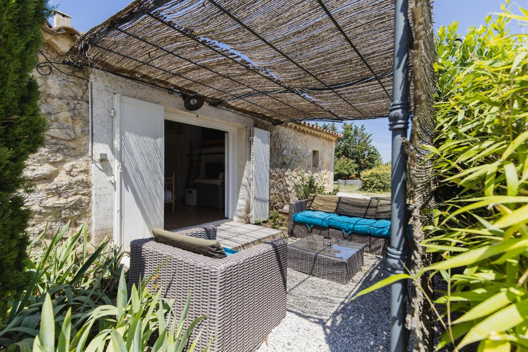Chambre D'Hotes - B&B - Grand Luberon Chez Manon En Luberon Lagnes Exterior photo